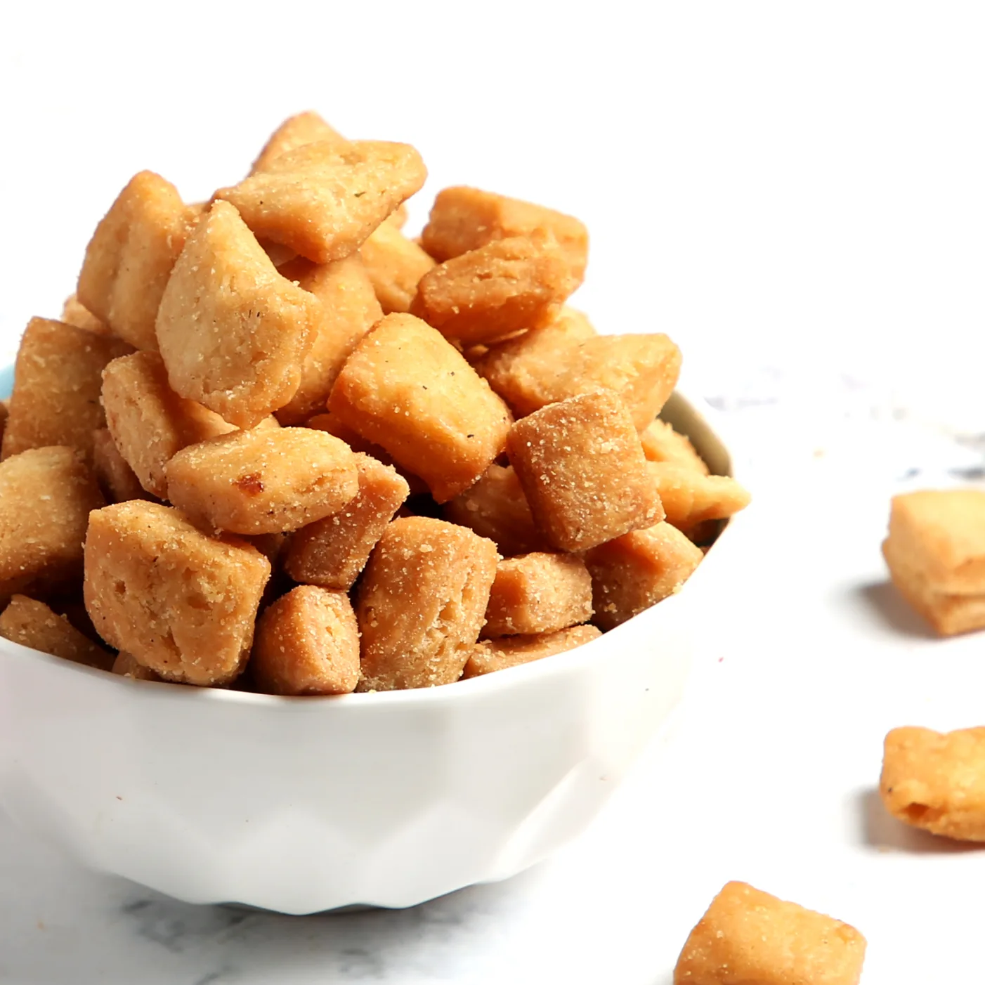 PURI & SAKKARPARA