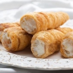 RK CREAM ROLL CHOCOLATE-VANILLA-STRAWBERRY